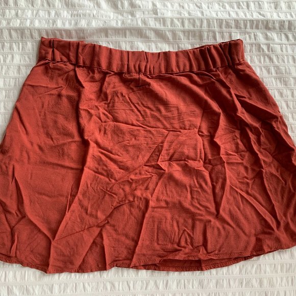 Pull&Bear Side-Button Orange Mini Skirt - Picture 3 of 4